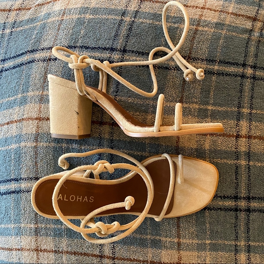 ALOHAS beige/ nude suede sandals, 38